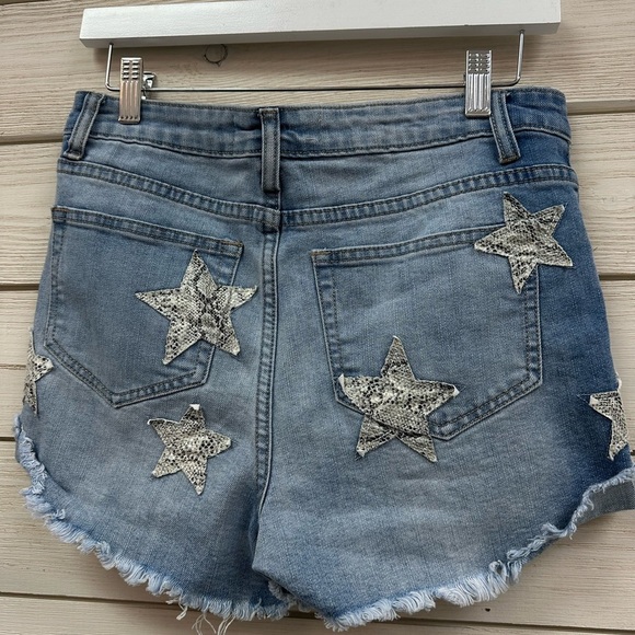 Vintage Havana Star Patch Denim Shorts Size 27 - Picture 4 of 6